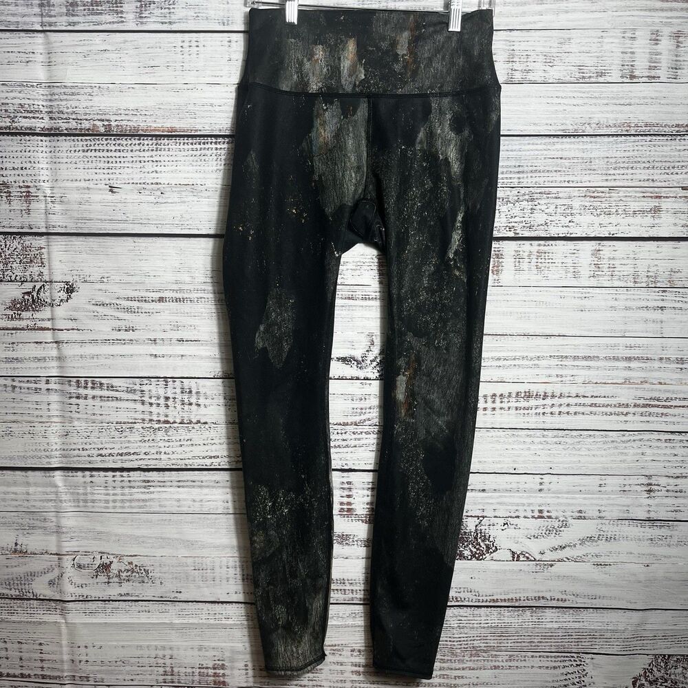 High-Waist Black Olive Patterned Leggings